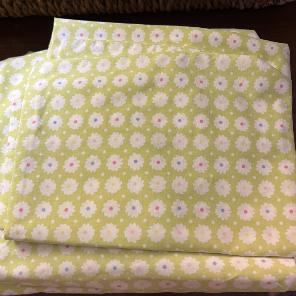 Pretty girls twin bedding set